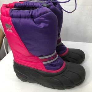 Sorel pink purple winter boots with felt inserts